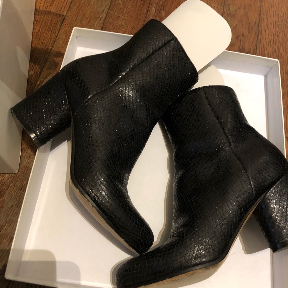 Maison Margiela Python Booties - image 4